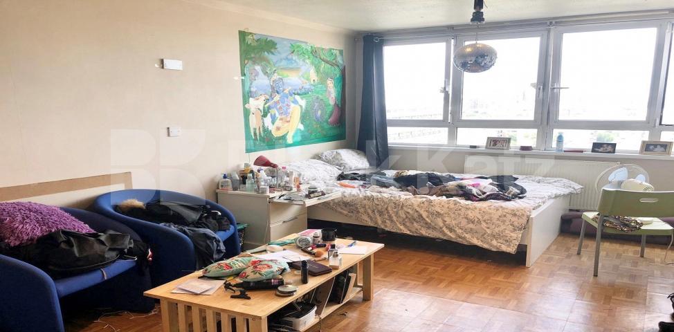 			LET , 3 Bedroom, 1 bath, 1 reception Apartment			 Clapham Road, Stockwell/Oval